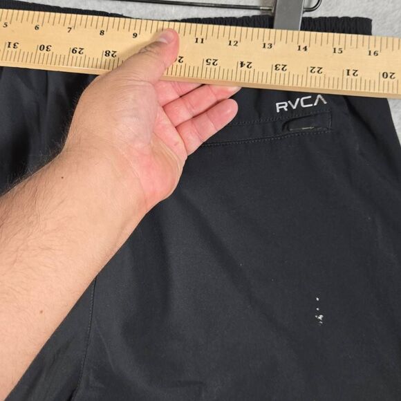 RVCA Running Shorts Medium Drawstring - Picture 9 of 9